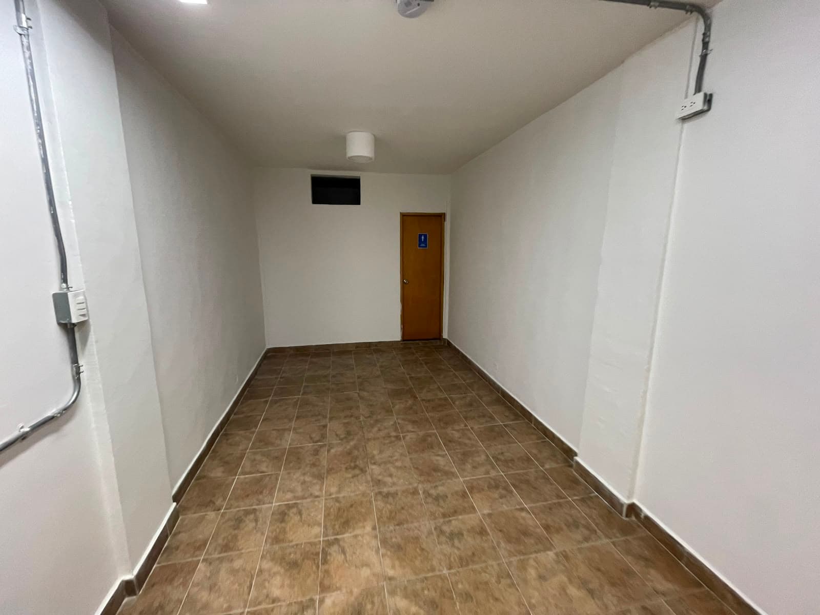 Local en arriendo en Belen, Medellín — foto 4 de 12