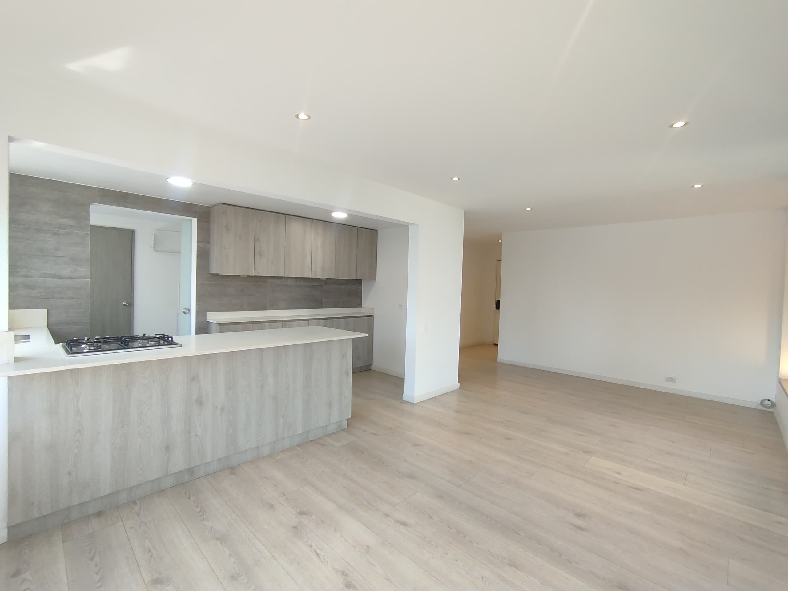 Apartamento en arriendo en El Campestre, Poblado, Medellín — foto 5 de 20