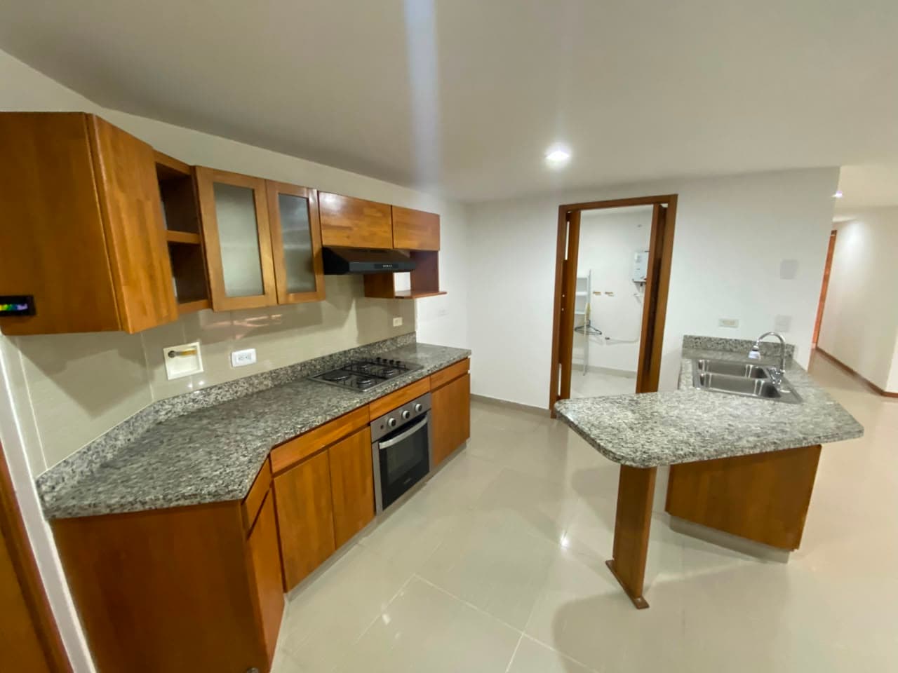 Apartamento en arriendo en Las Lomitas, Sabaneta — foto 2 de 20