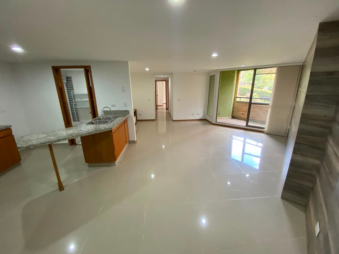 Apartamento en arriendo en Las Lomitas, Sabaneta — foto 3 de 20