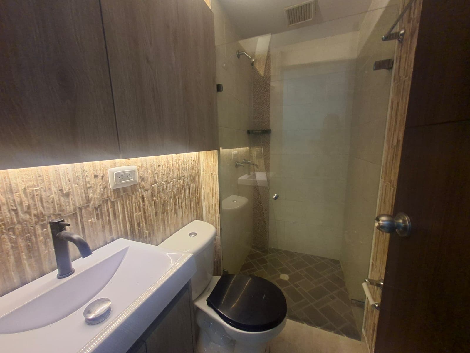 Apartamento en arriendo en La Ferreria, La Estrella — foto 3 de 15