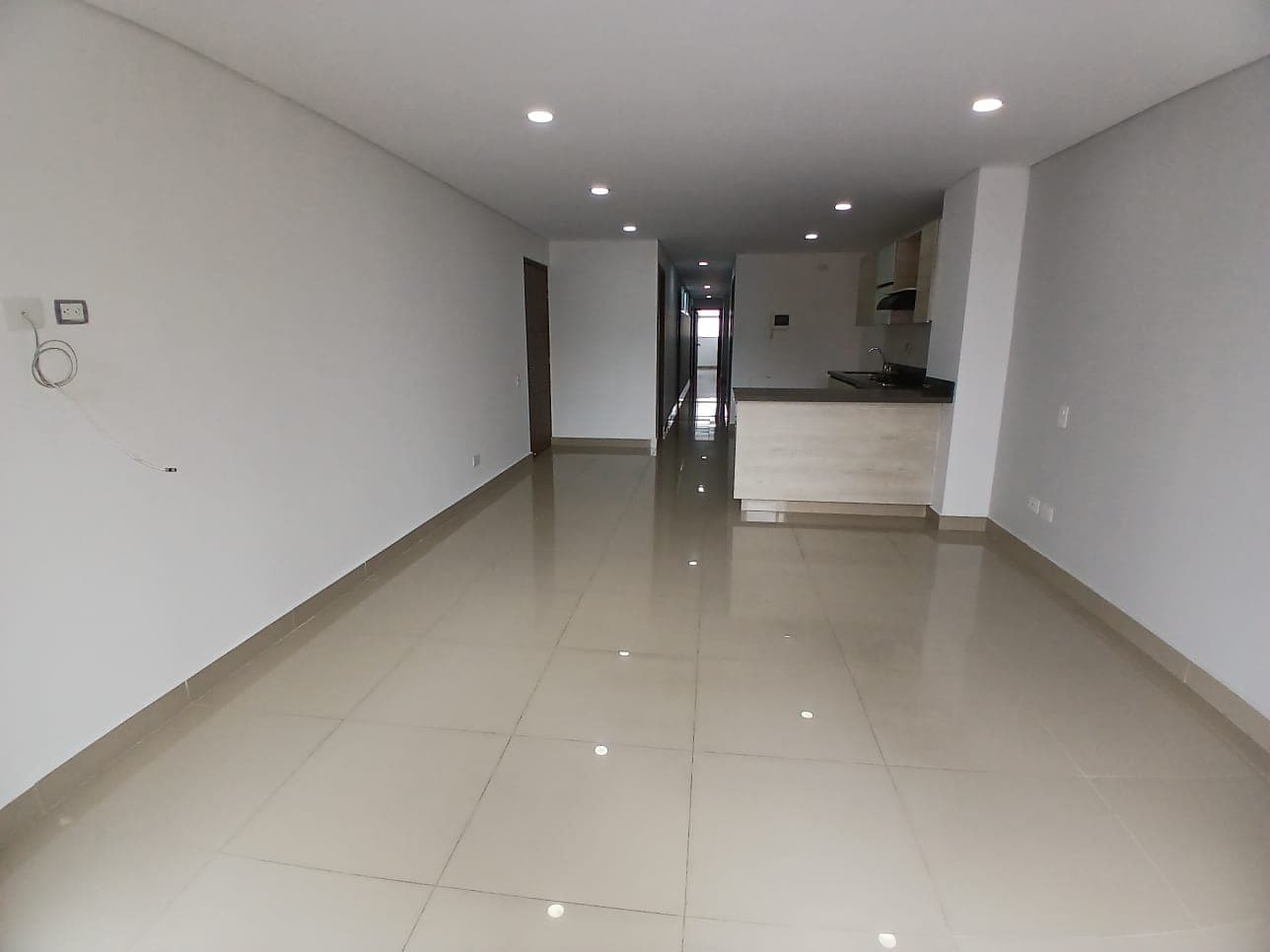 Apartamento en arriendo en Calasanz, La America, Medellín — foto 3 de 17