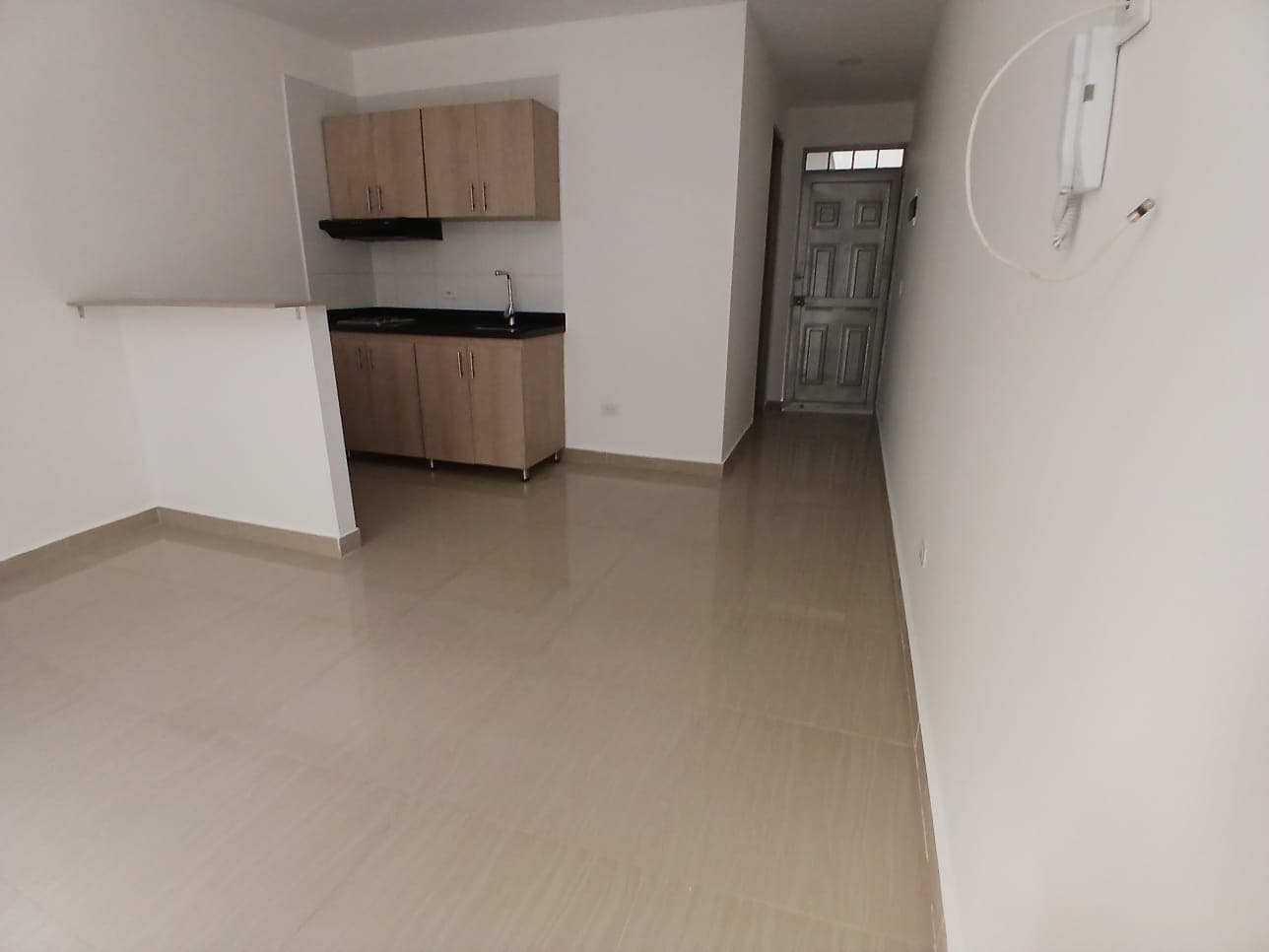 Apartaestudio en arriendo en Calasanz, La America, Medellín — foto 3 de 12