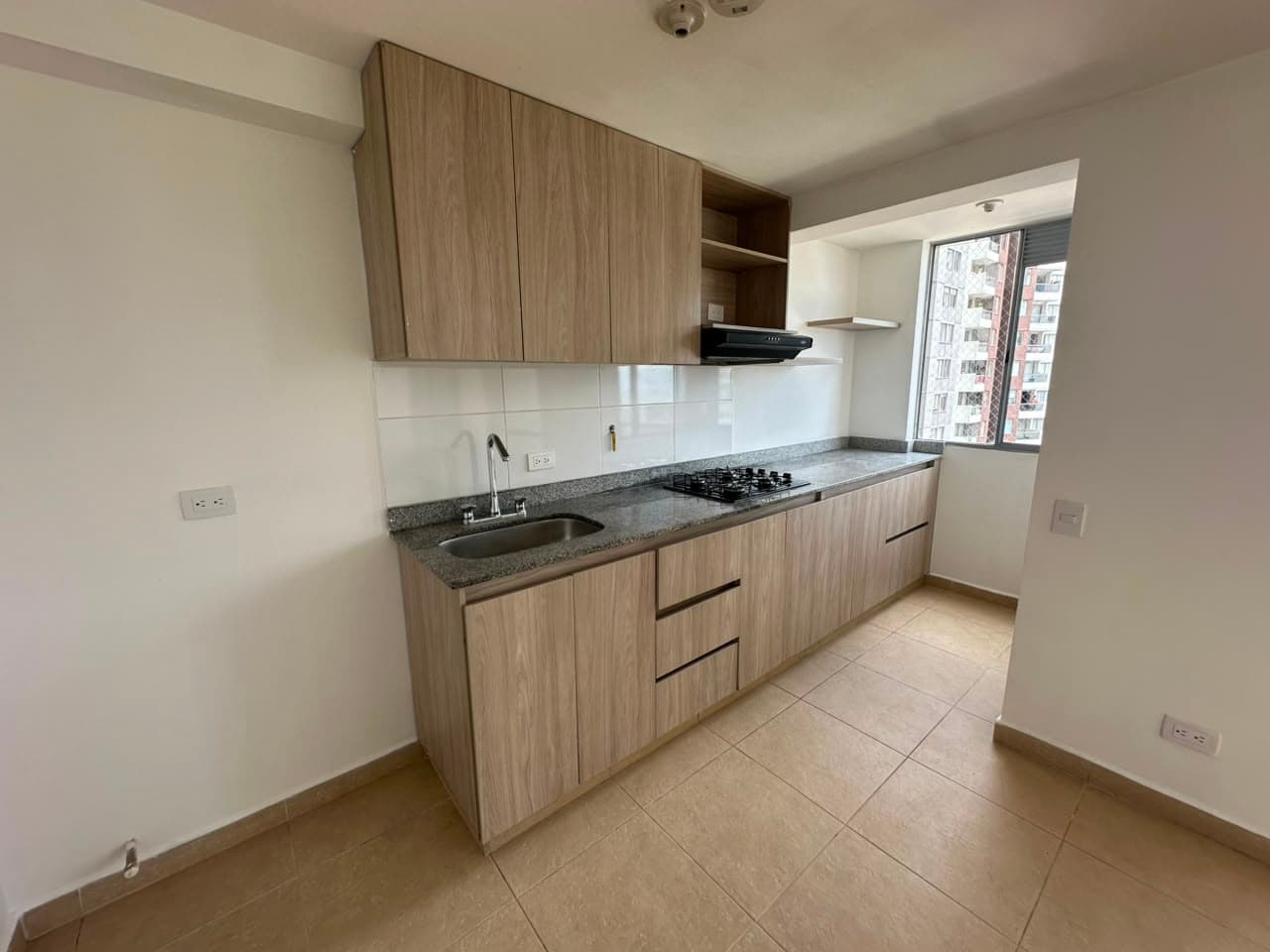 Apartamento en arriendo en La Cuenca, Envigado — foto 1 de 14