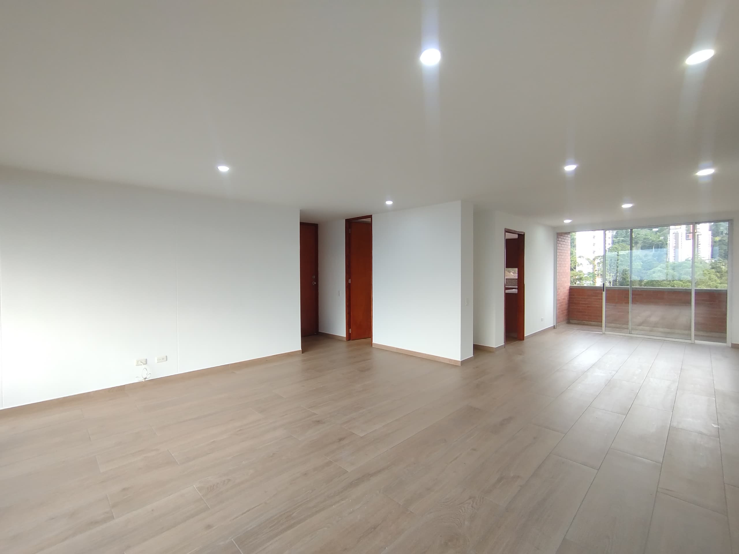 Apartamento en arriendo en Transversal Superior, Poblado, Medellín — foto 4 de 20