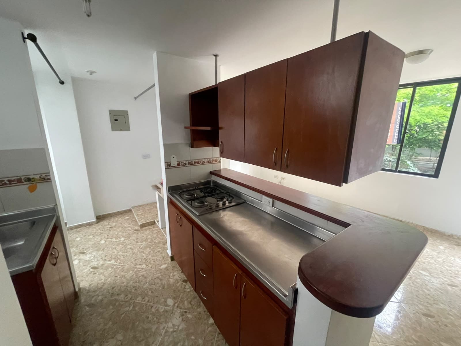 Apartamento en arriendo en Las Playas, Belen, Medellín — foto 1 de 12