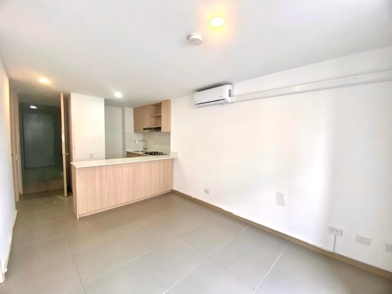 Apartamento en arriendo en Santa Fe, Guayabal, Medellín — foto 4 de 16