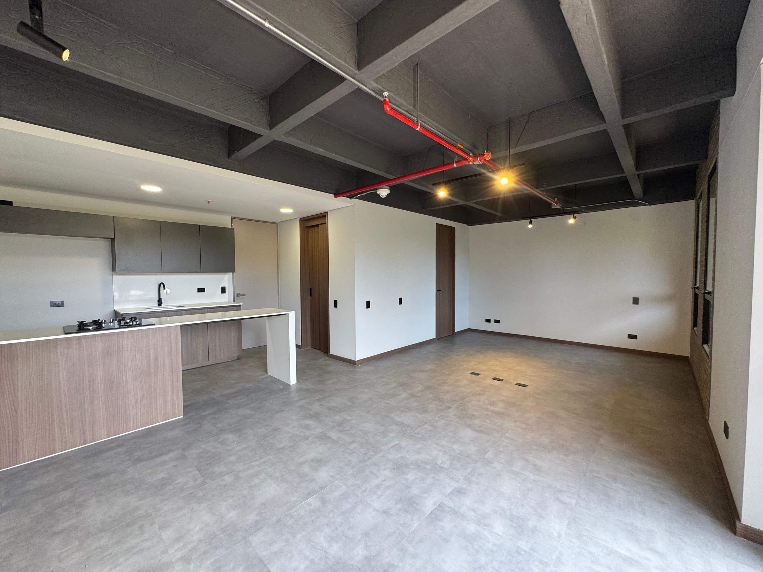 Aparta Suite en arriendo en El Retiro — foto 3 de 12