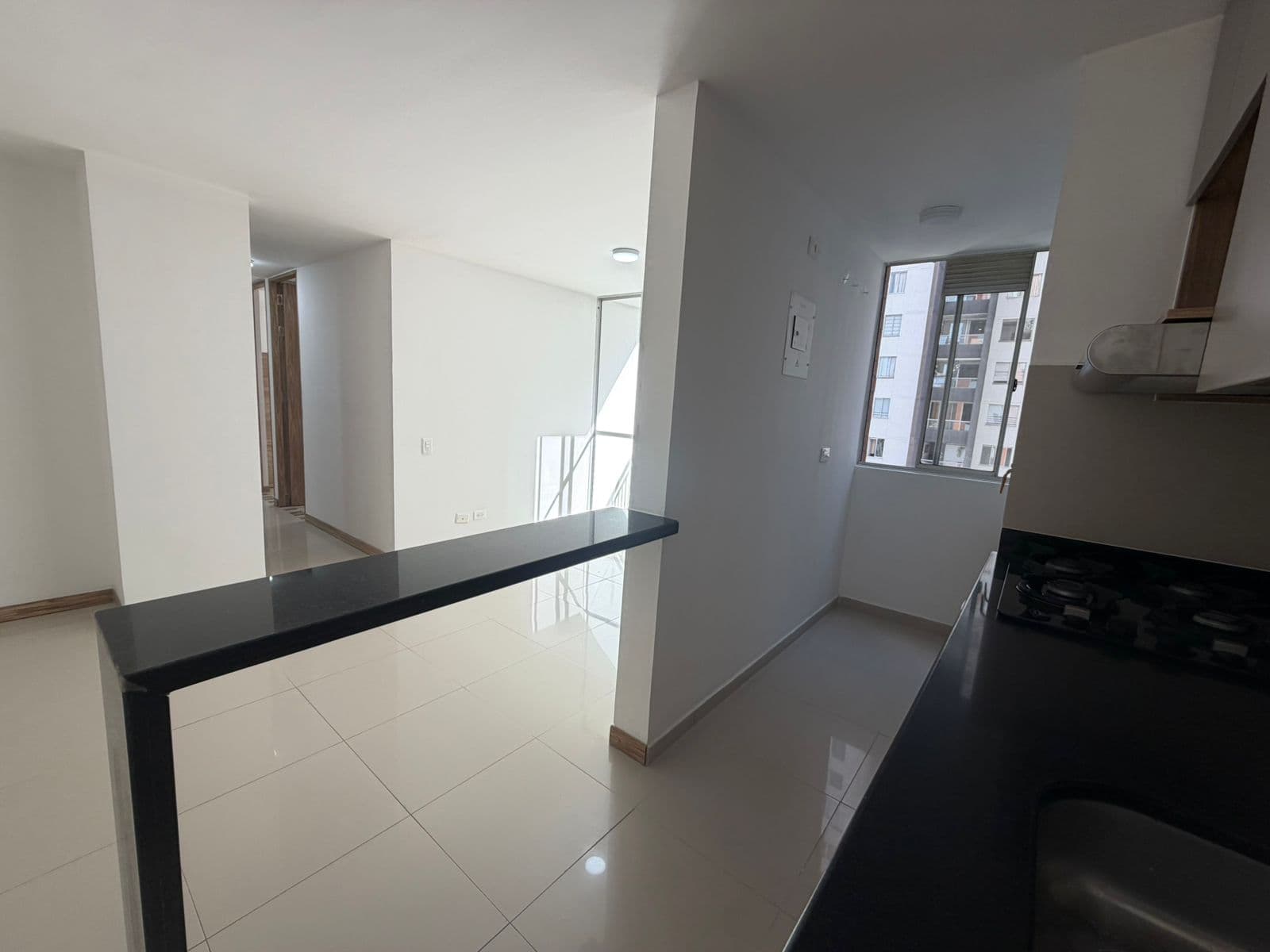 Apartamento en arriendo en Amazonia, Bello — foto 3 de 15