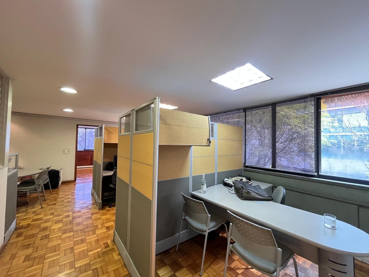 Aparta Suite en arriendo en Milla de Oro, Poblado, Medellín — foto 3 de 16