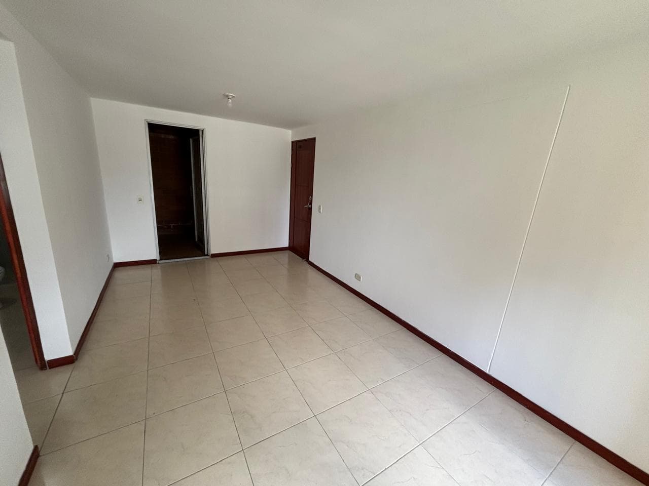 Apartamento en arriendo en Ditaires, Itagui — foto 2 de 13