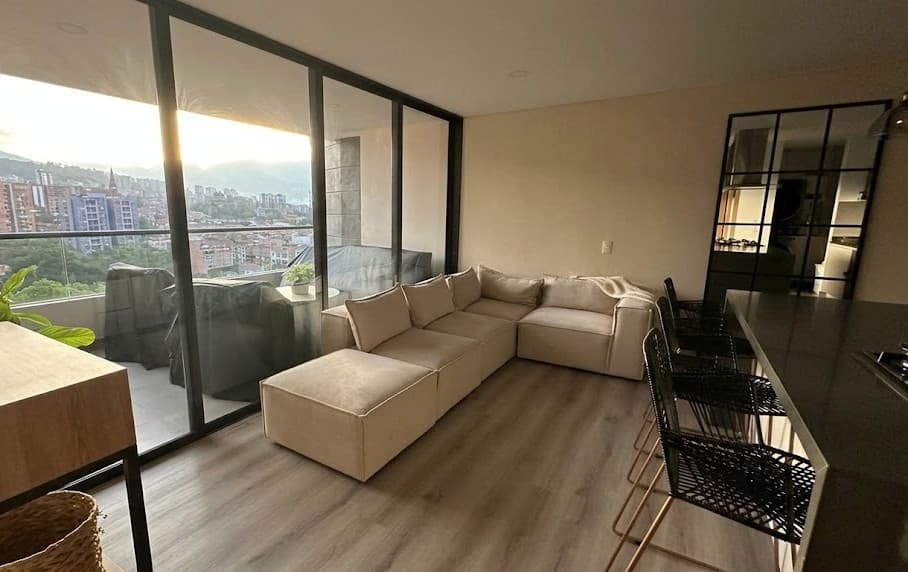 Apartamento en arriendo en Loma de las Brujas, Envigado — foto 2 de 15