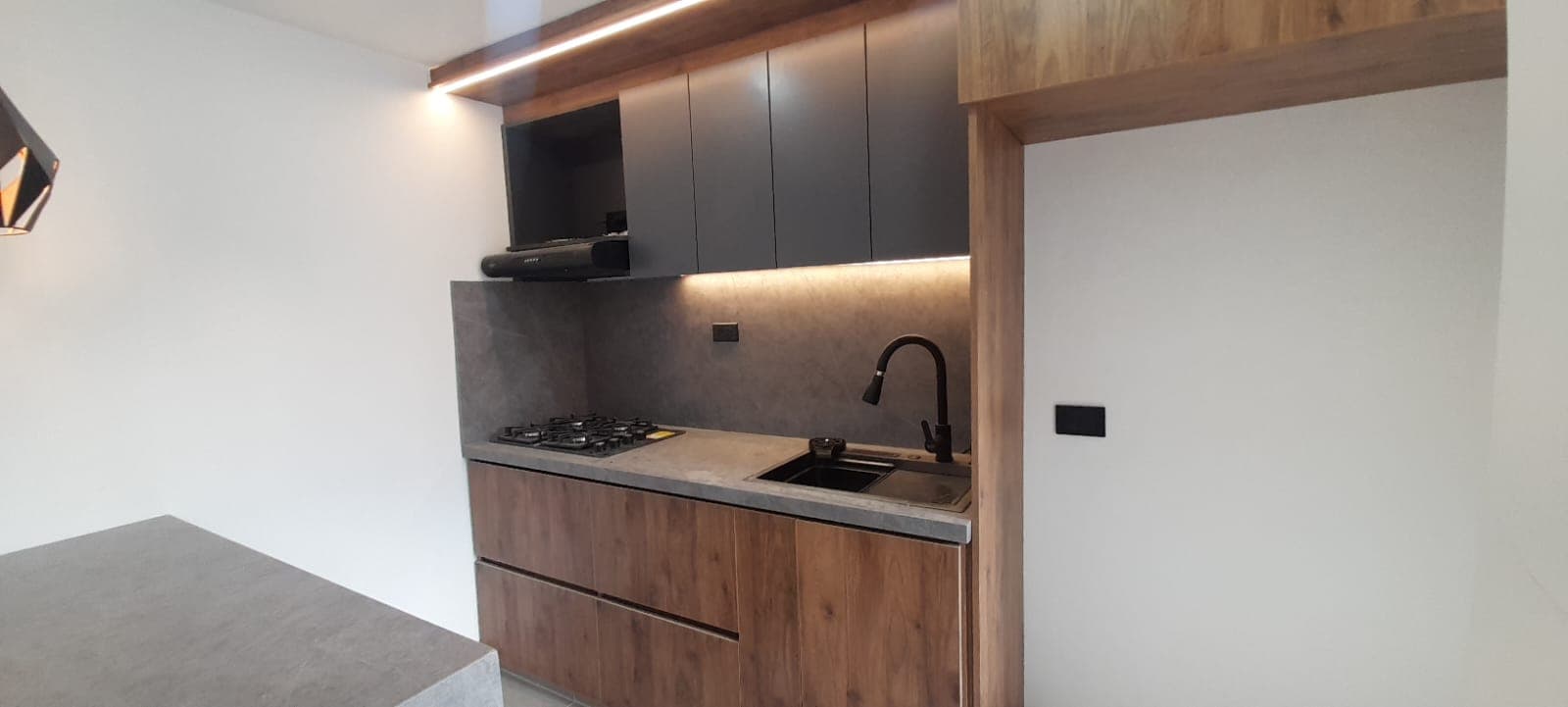 Apartamento en arriendo en Madera, Bello — foto 2 de 16