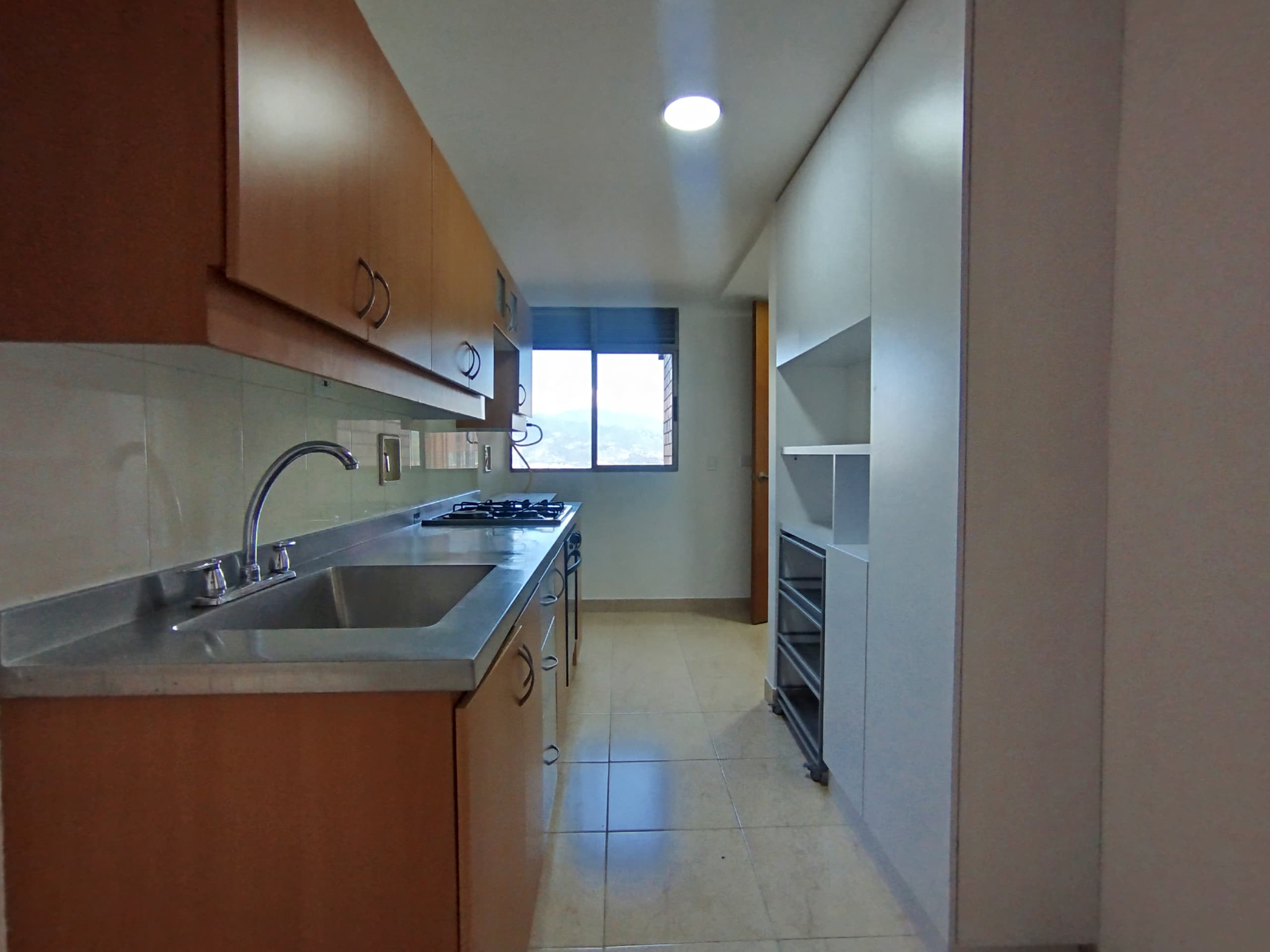 Apartamento en arriendo en Los Gonzalez, Poblado, Medellín — foto 4 de 20