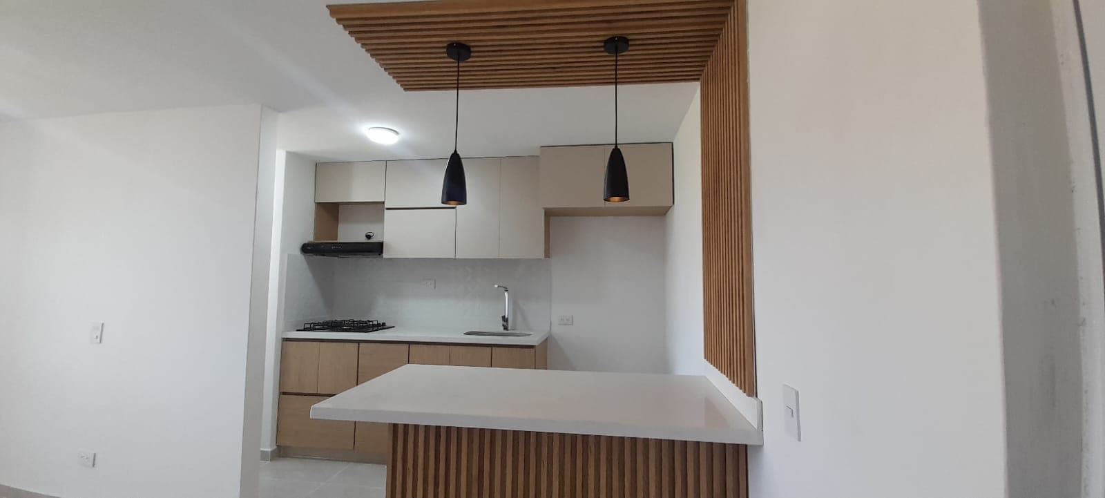 Apartamento en arriendo en Madera, Bello — foto 5 de 15