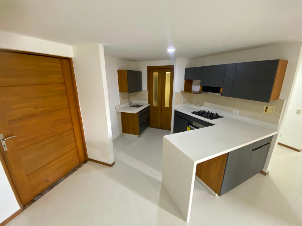 Apartamento en arriendo en Las Lomitas, Sabaneta — foto 3 de 20