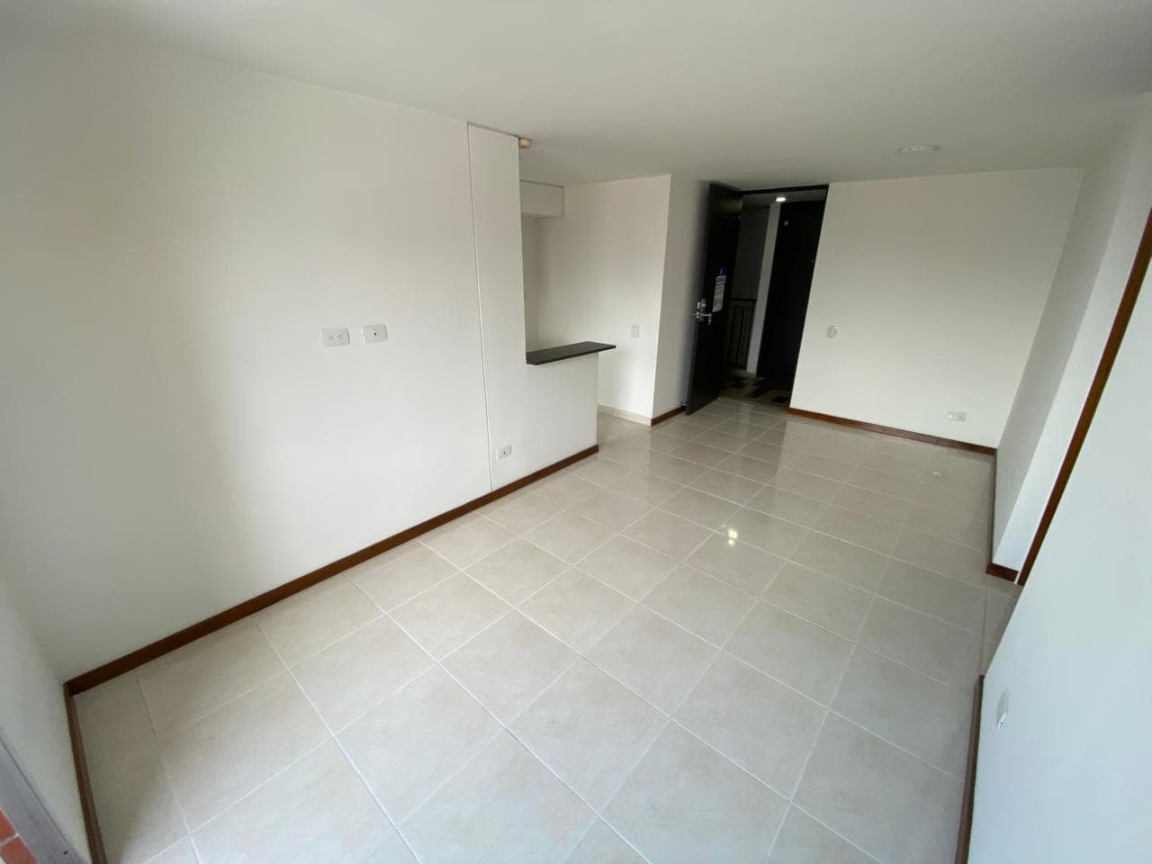 Apartamento en arriendo en Calle Larga, Sabaneta — foto 4 de 18