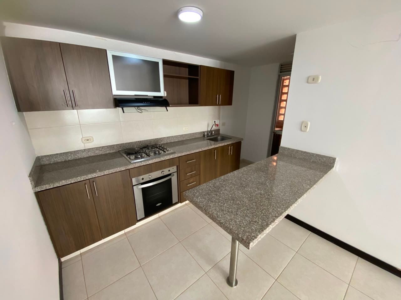 Apartamento en arriendo en San Jose, Sabaneta — foto 1 de 20