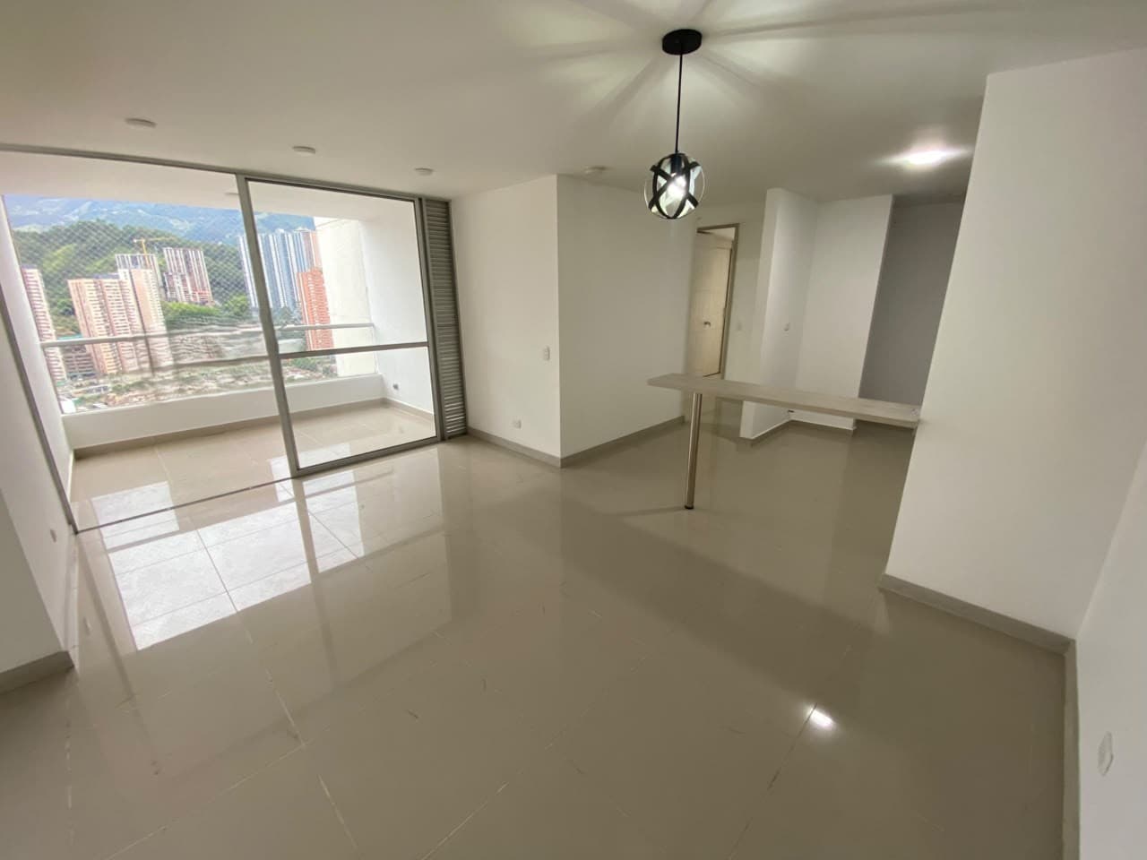 Apartamento en arriendo en Calle Larga, Sabaneta — foto 1 de 20