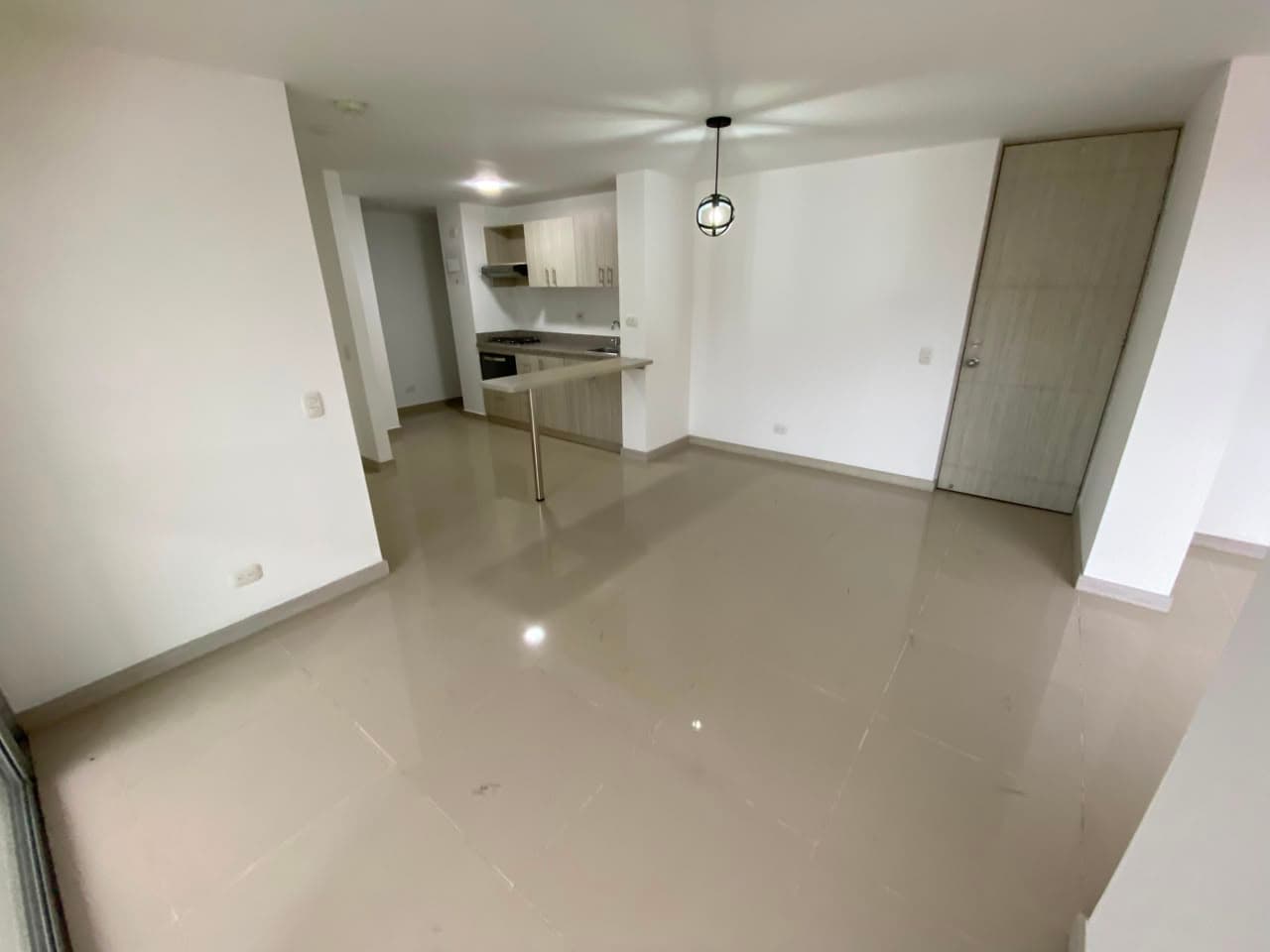 Apartamento en arriendo en Calle Larga, Sabaneta — foto 3 de 20