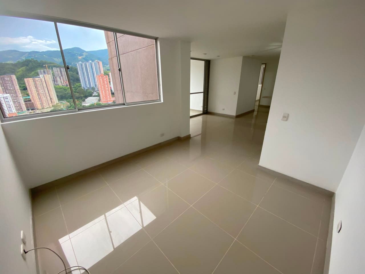 Apartamento en arriendo en Calle Larga, Sabaneta — foto 4 de 20