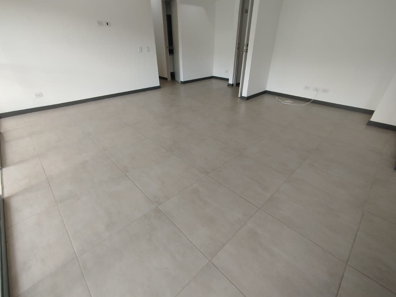Apartamento en arriendo en Las Lomitas, Sabaneta — foto 3 de 13