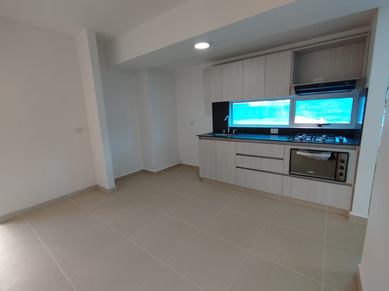 Apartamento en arriendo en Las Lomitas, Sabaneta — foto 1 de 14