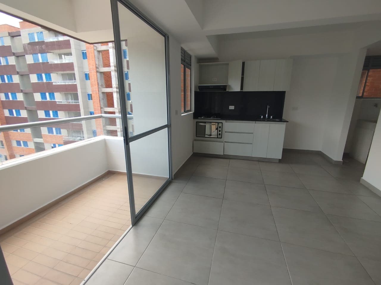 Apartamento en arriendo en Las Lomitas, Sabaneta — foto 1 de 17