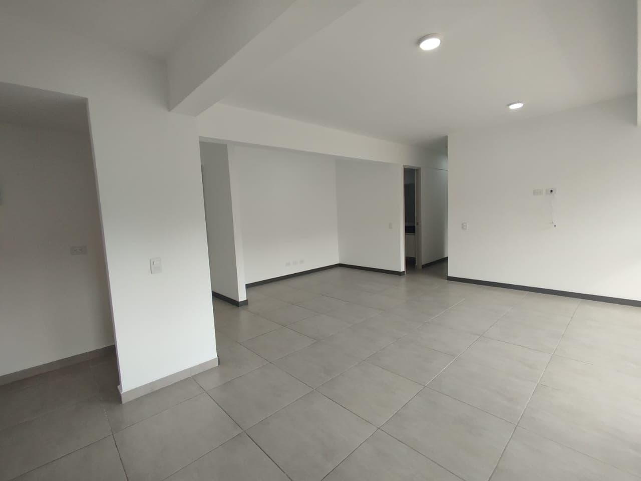 Apartamento en arriendo en Las Lomitas, Sabaneta — foto 4 de 17
