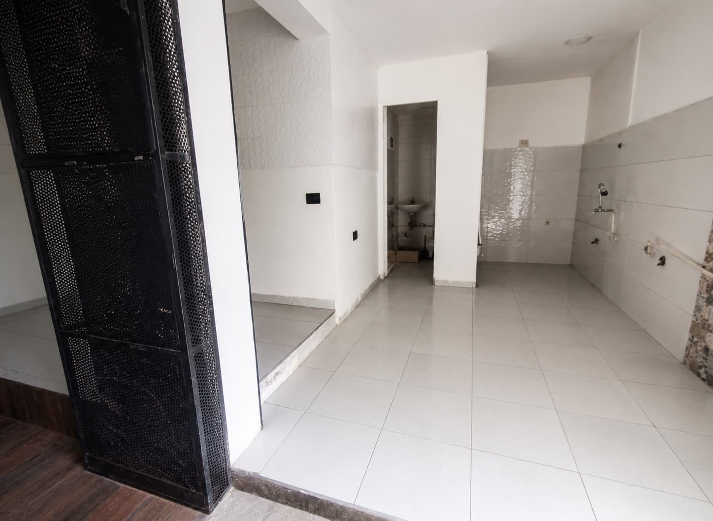 Local en arriendo en La Candelaria, Centro, Medellín — foto 1 de 11