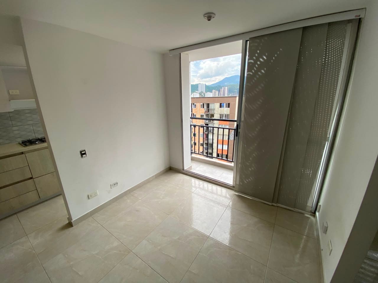Apartamento en arriendo en La Doctora, Sabaneta — foto 5 de 15