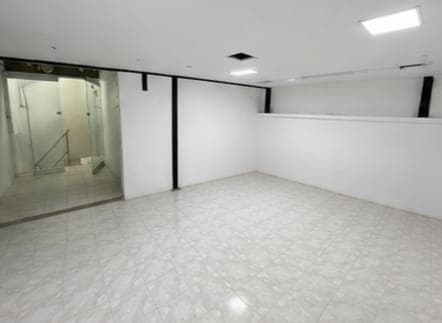 Local en arriendo en Centro Med, Medellín — foto 1 de 12