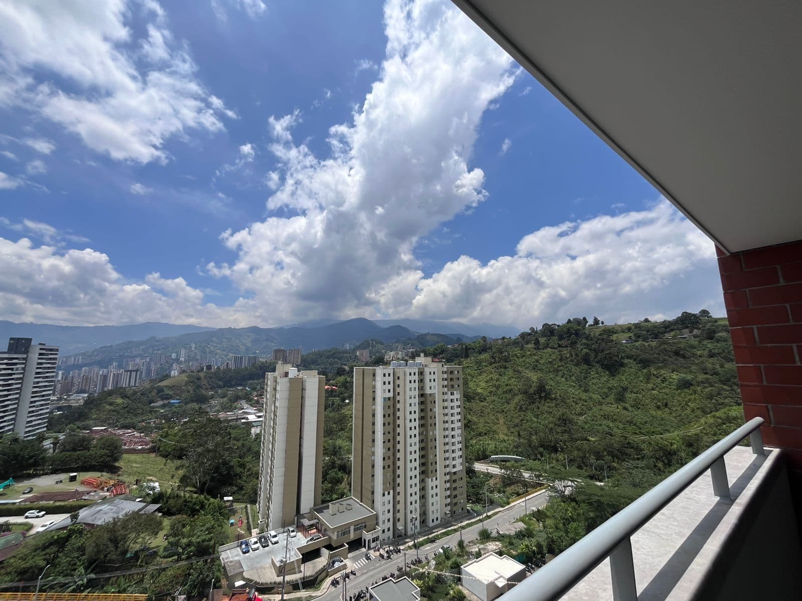 Apartamento en arriendo en La Estrella — foto 1 de 13
