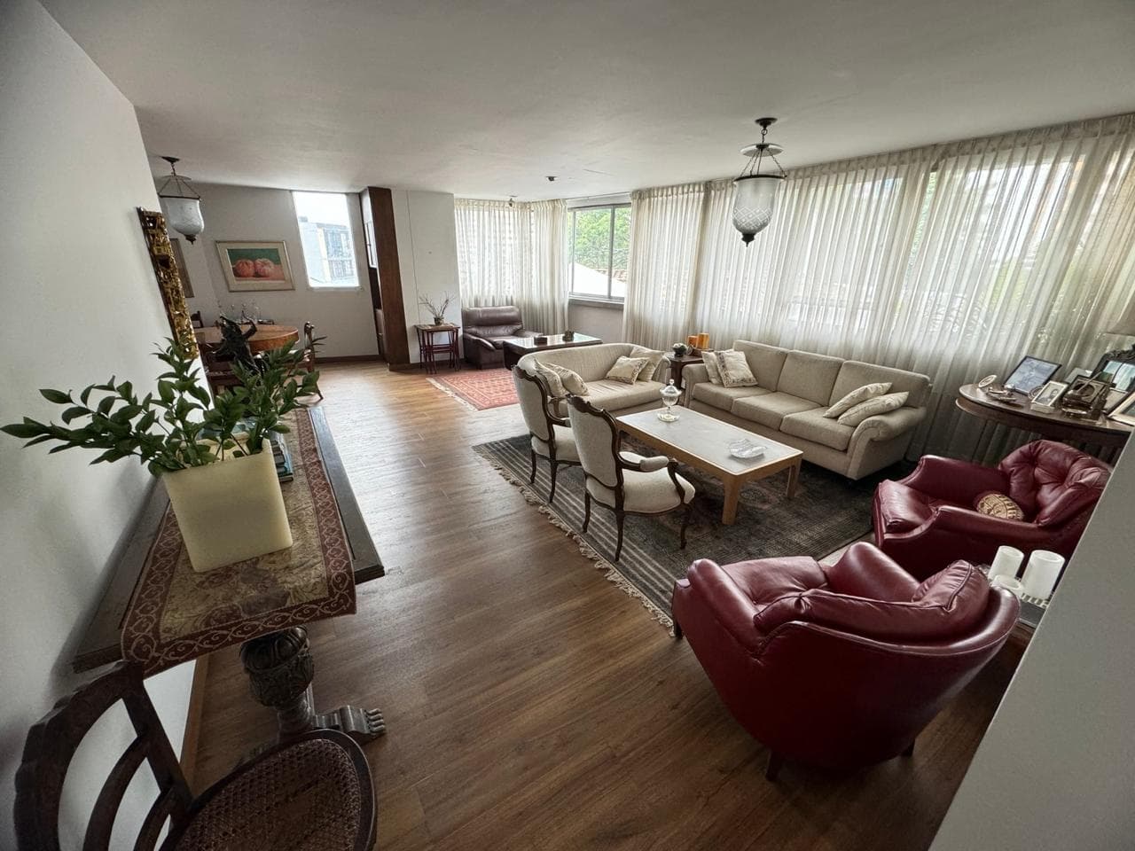 Apartamento en arriendo en Manila, Poblado, Medellín — foto 1 de 20