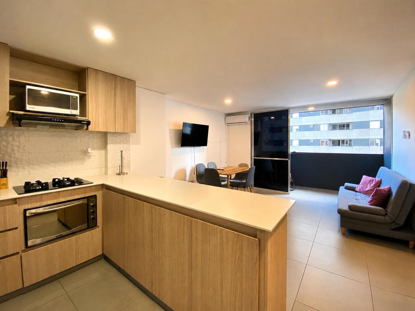 Apartamento en arriendo en Guayabal, Belen, Medellín — foto 1 de 20