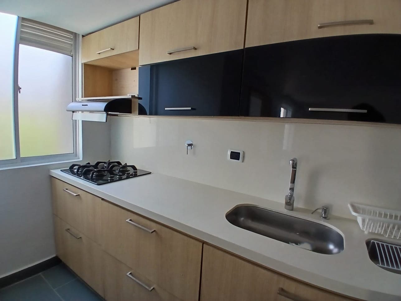 Apartamento en arriendo en Almeria, Laureles, Medellín — foto 1 de 15