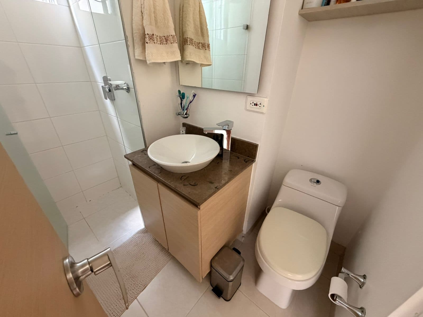Apartamento en arriendo en Loma del Esmeraldal, Envigado — foto 5 de 16