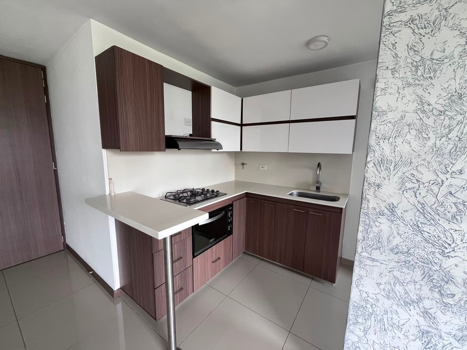 Apartamento en arriendo en Suramérica, Itagui — foto 1 de 16
