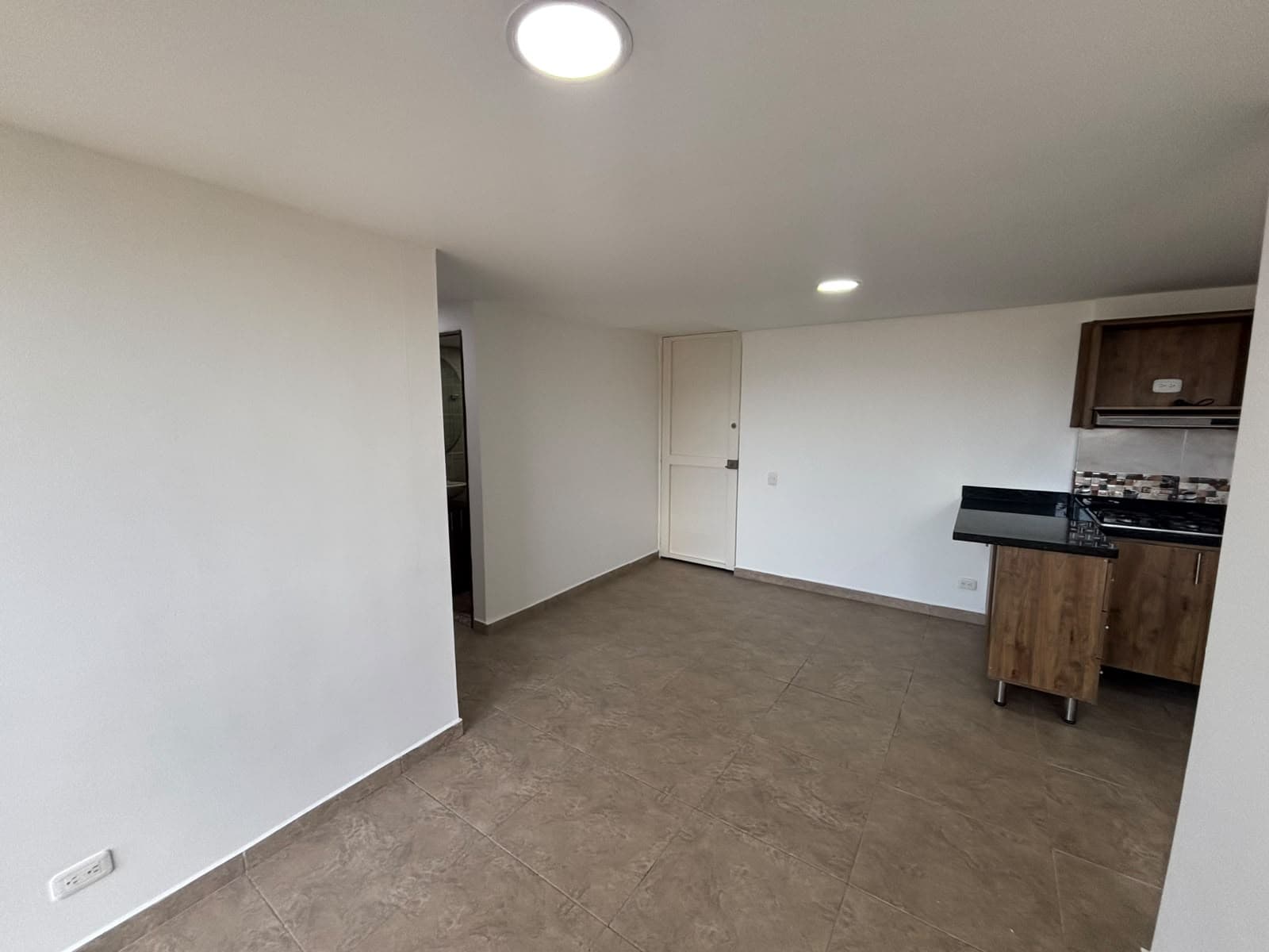 Apartamento en arriendo en San Antonio de Prado, Medellín — foto 3 de 14