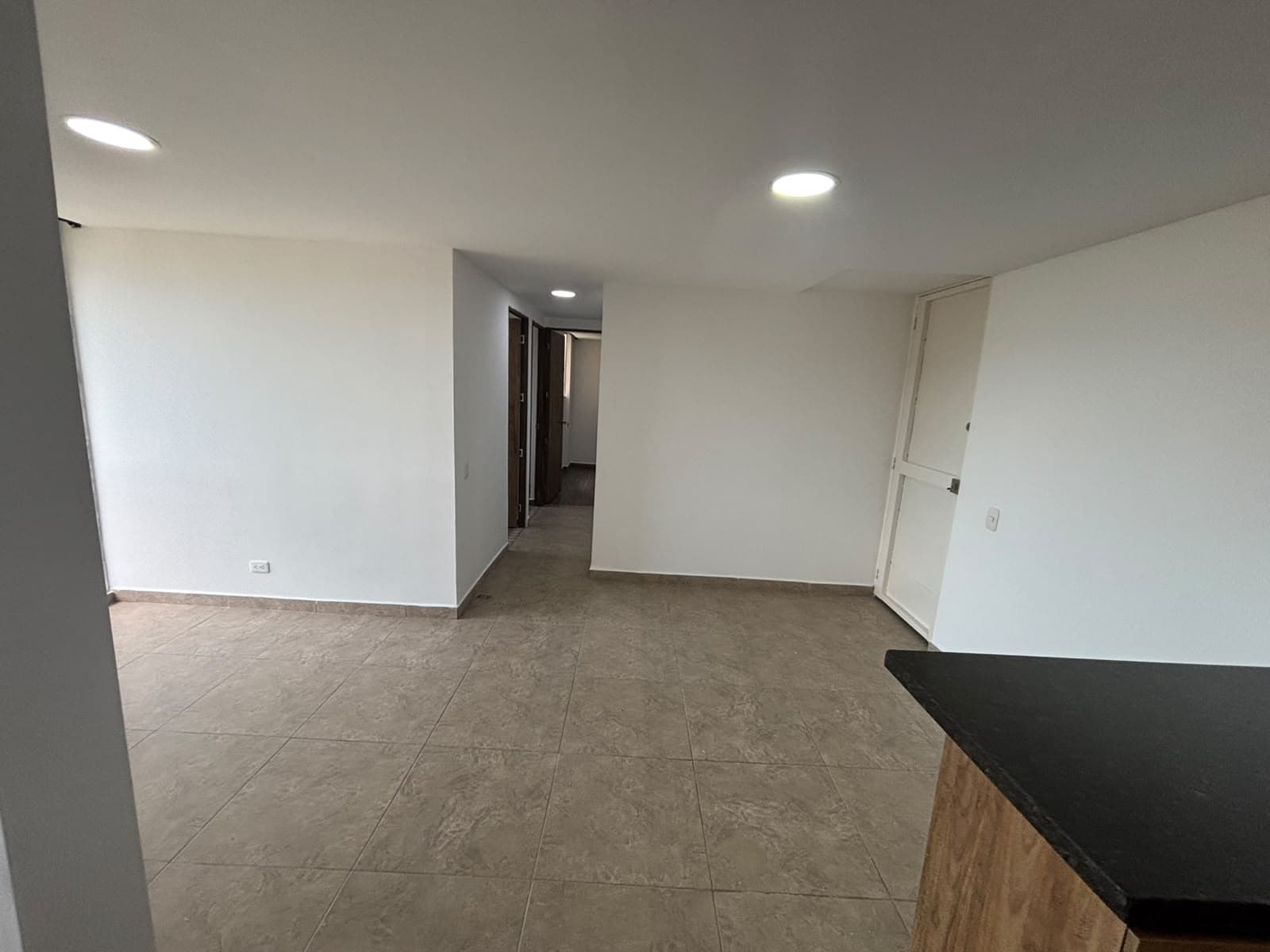 Apartamento en arriendo en San Antonio de Prado, Medellín — foto 4 de 14