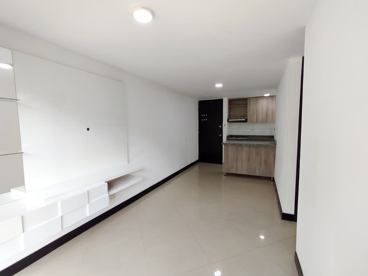 Apartamento en arriendo en Rodeo Alto, Belen, Medellín — foto 3 de 18