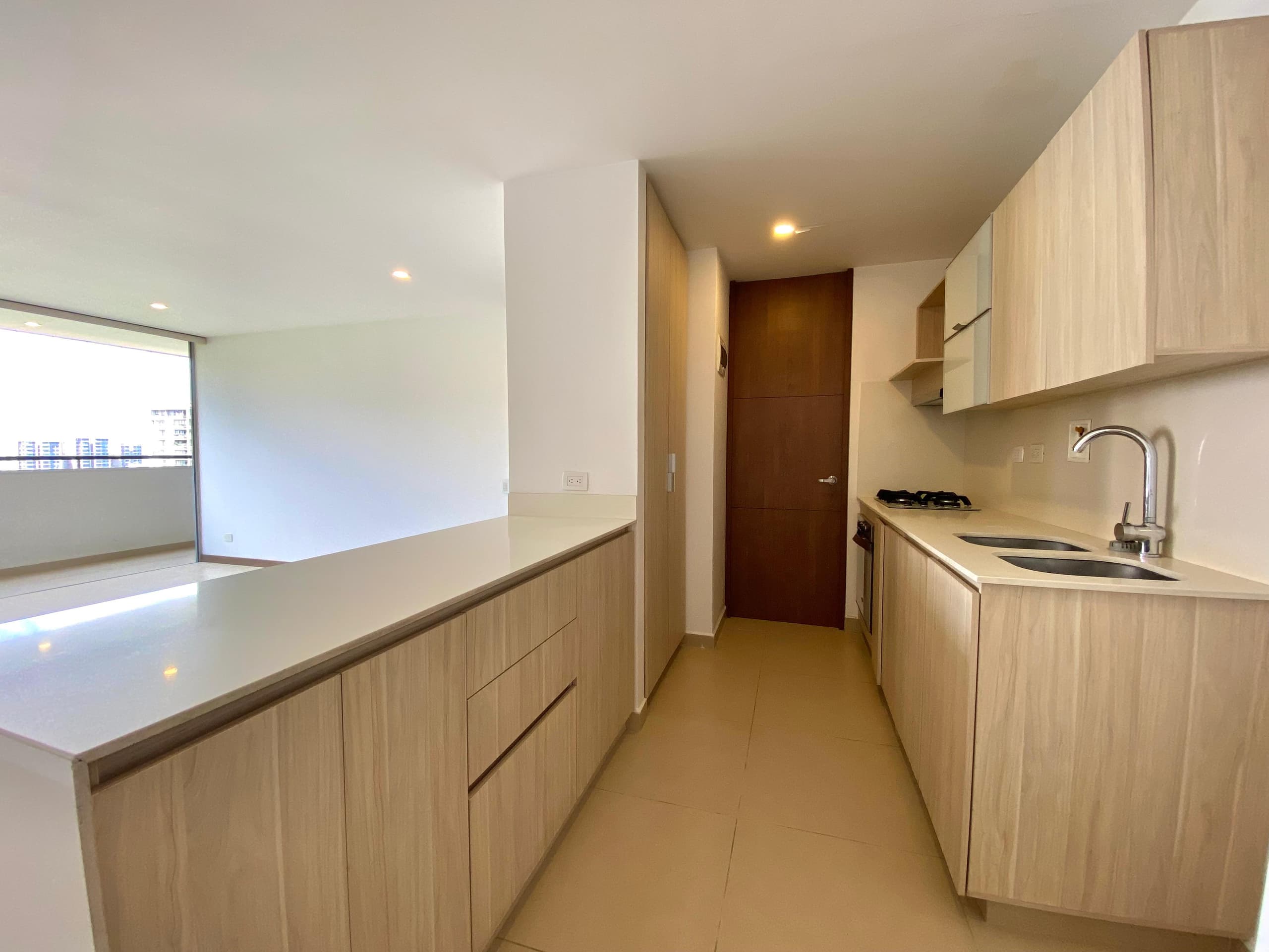 Apartamento en arriendo en Los Gonzalez, Poblado, Medellín — foto 5 de 17