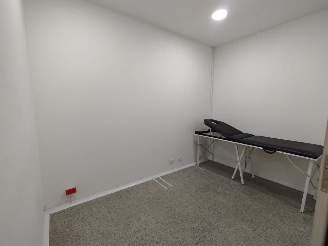 Local en arriendo en La Mota, Belen, Medellín — foto 2 de 11