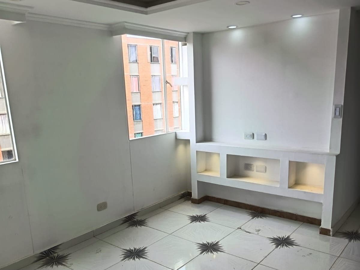 Apartamento en arriendo en Hogares, Soacha — foto 3 de 12