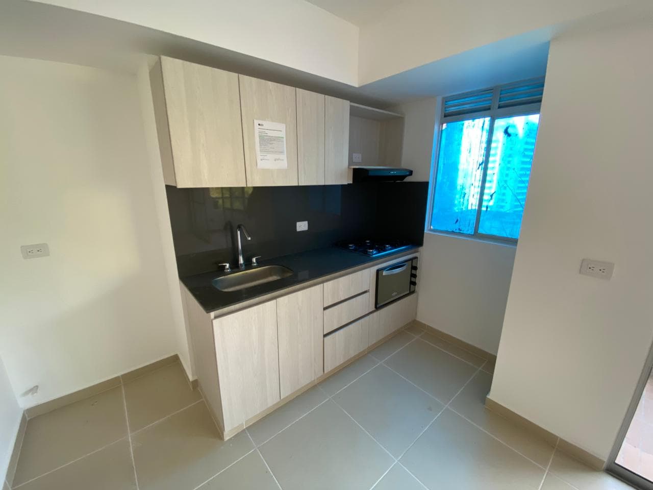 Apartamento en arriendo en Las Lomitas, Sabaneta — foto 2 de 18