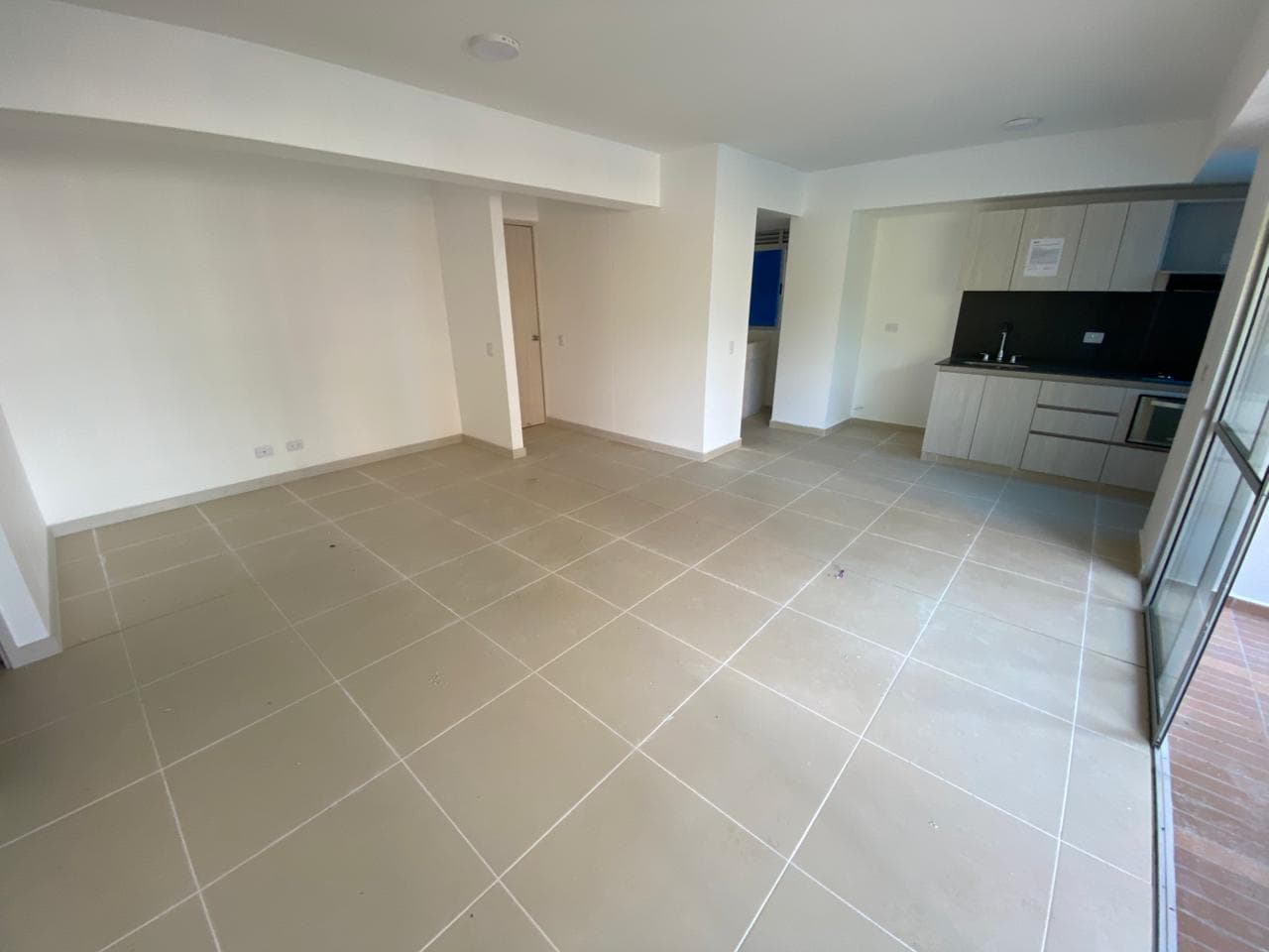 Apartamento en arriendo en Las Lomitas, Sabaneta — foto 3 de 18