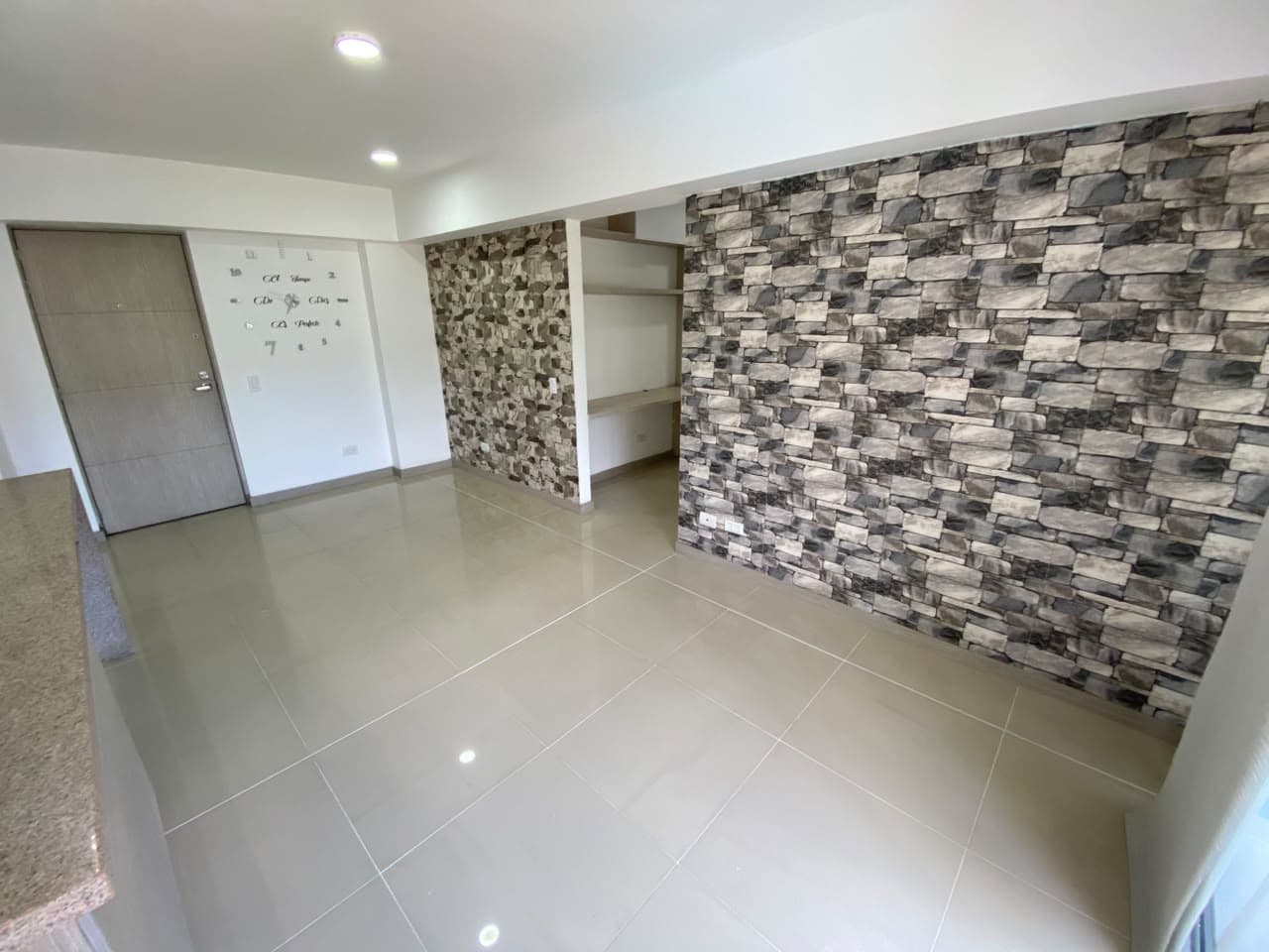 Apartamento en arriendo en Prados de Sabaneta — foto 2 de 20