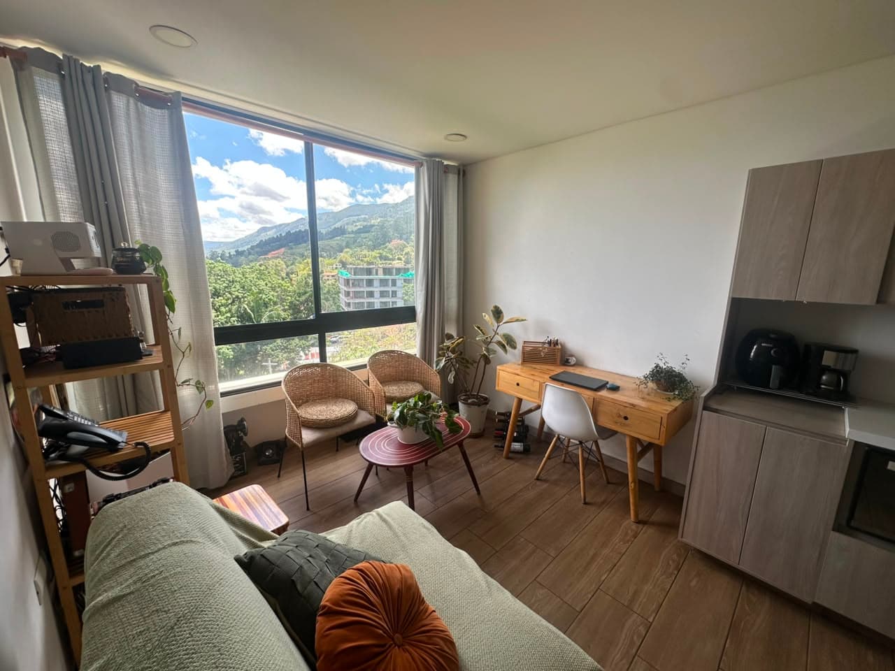 Apartamento en arriendo en Loma del Escobero, Envigado — foto 3 de 12