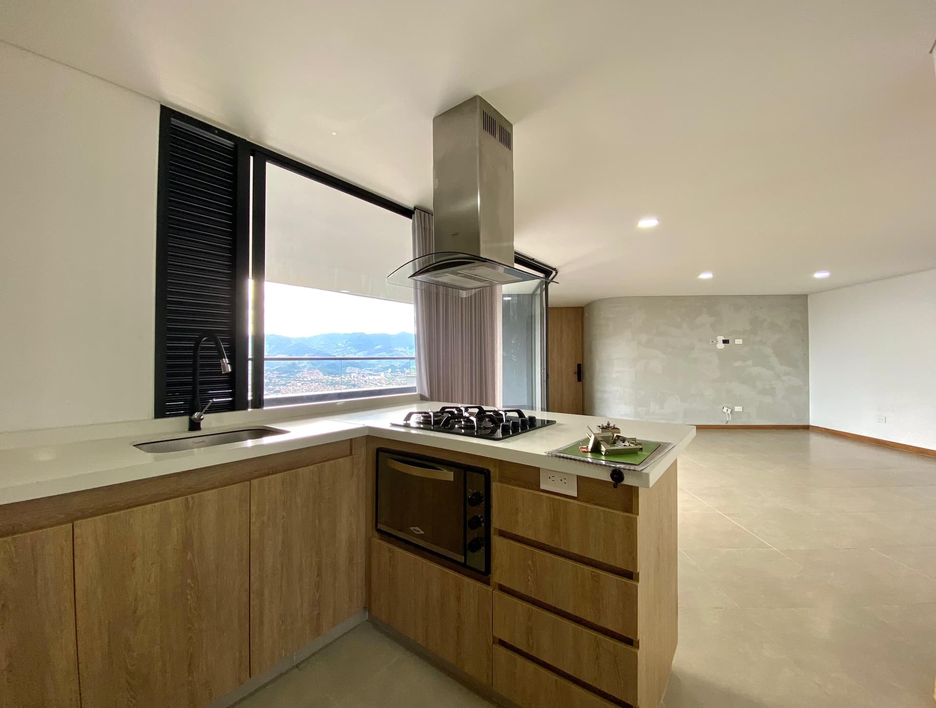 Apartamento en arriendo en Las Palmas M, Poblado, Medellín — foto 1 de 20