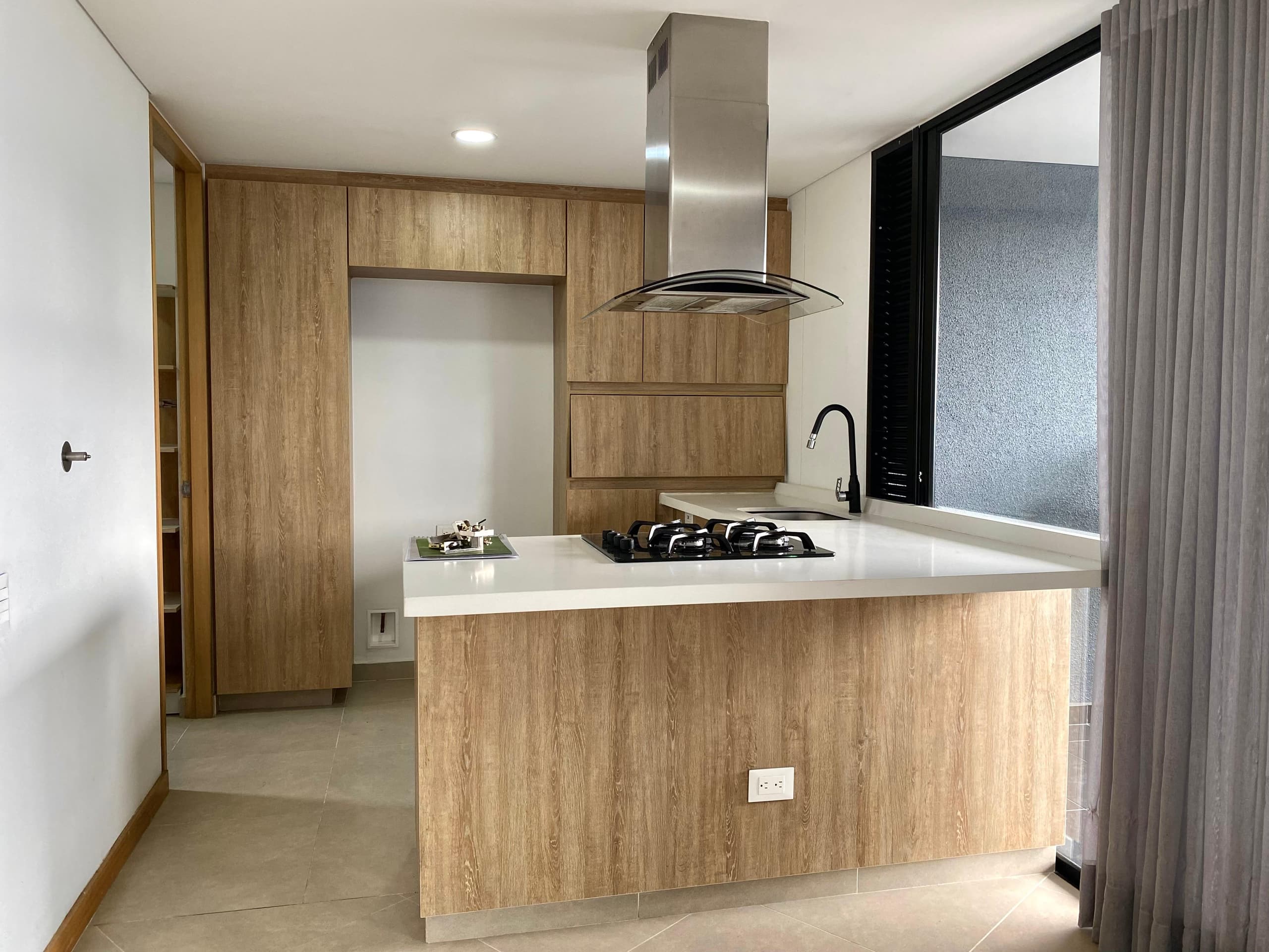 Apartamento en arriendo en Las Palmas M, Poblado, Medellín — foto 3 de 20